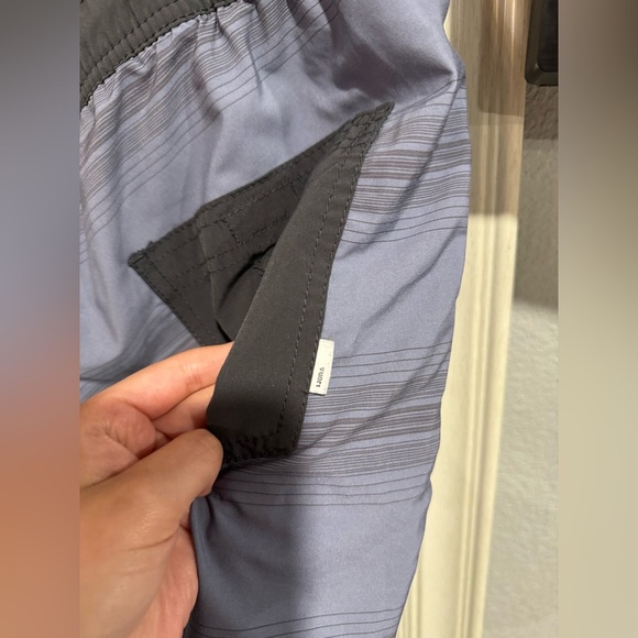 Men’s Vuori Kore Shorts - Picture 3 of 4